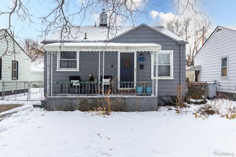 1504 E Maxlow Avenue Hazel Park City MI 48030