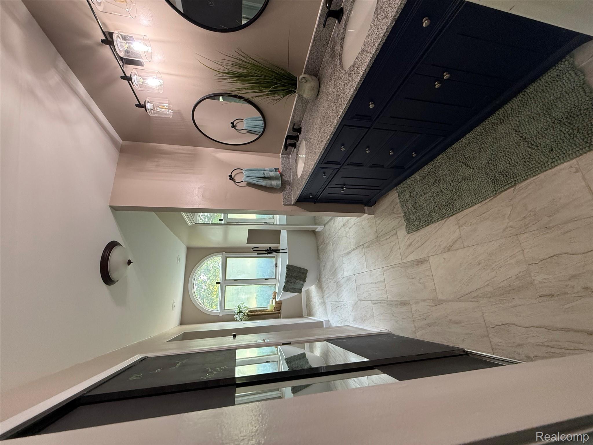 Ortonville Village, Michigan 48462, United States, 3 Bedrooms Bedrooms, ,3 BathroomsBathrooms,Residential,Active,212717