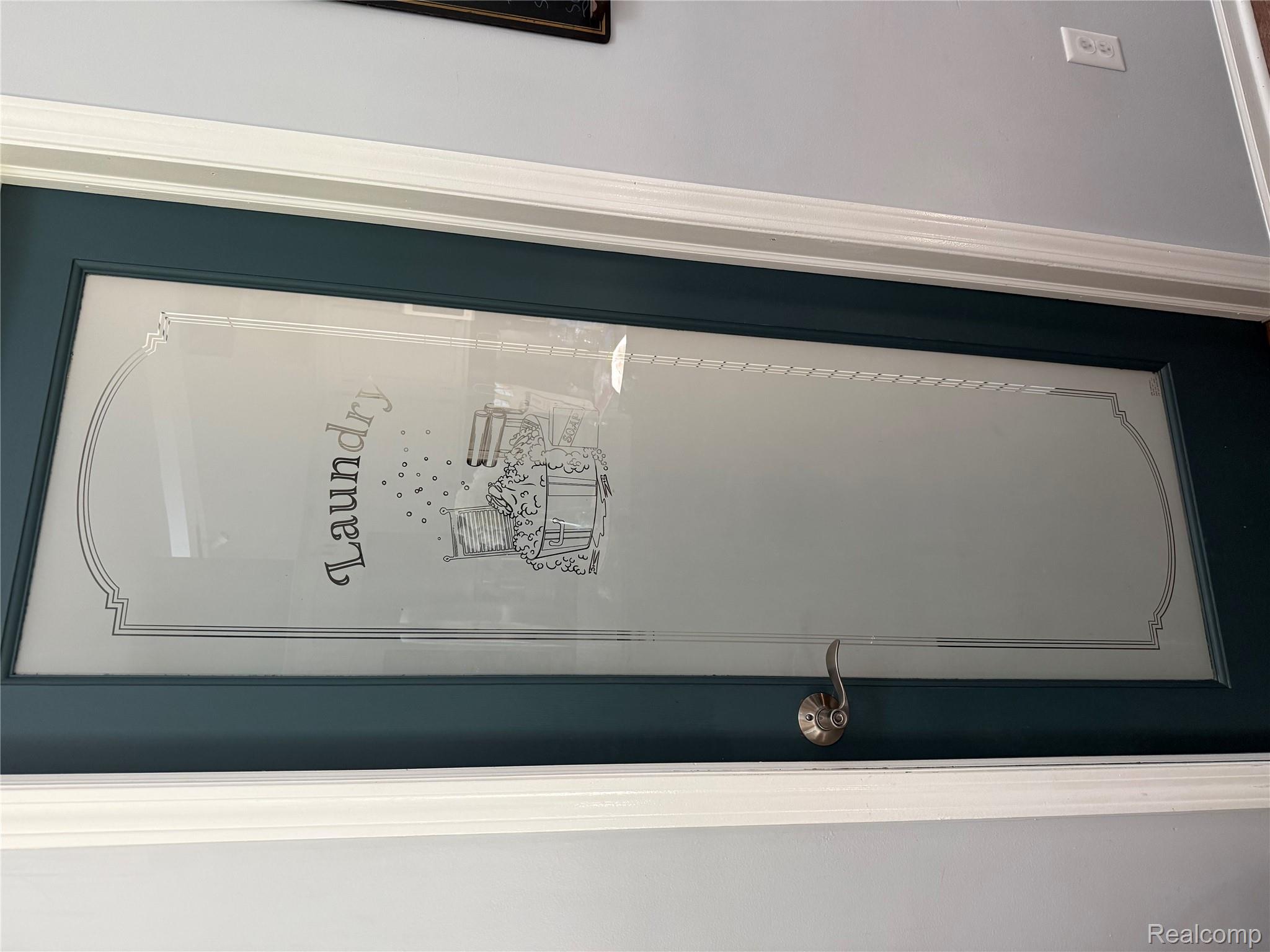 Ortonville Village, Michigan 48462, United States, 3 Bedrooms Bedrooms, ,3 BathroomsBathrooms,Residential,Active,212717