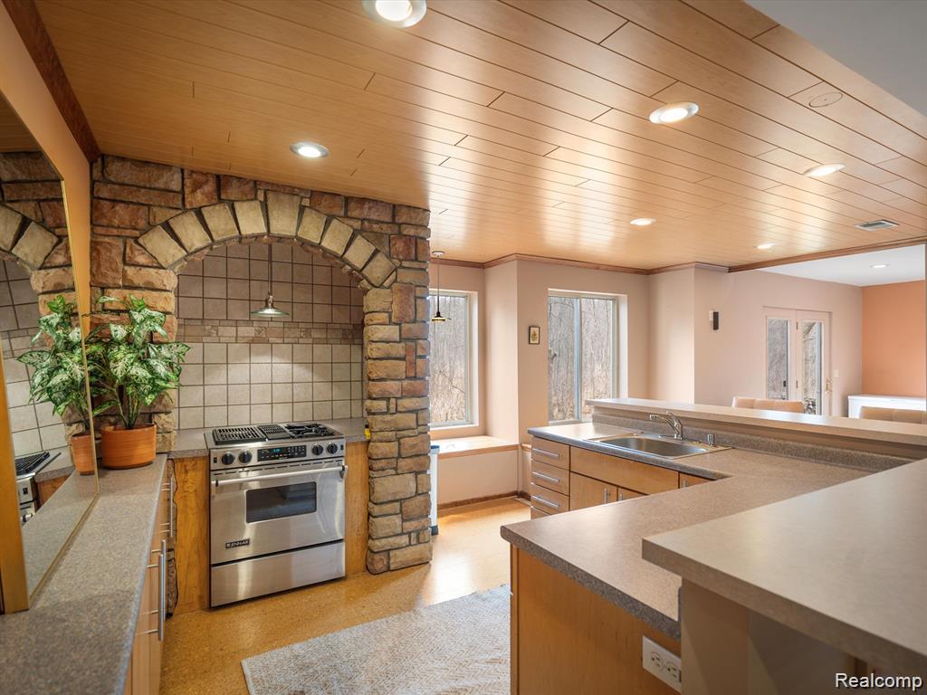 Ortonville Village, Michigan 48462, United States, 3 Bedrooms Bedrooms, ,3 BathroomsBathrooms,Residential,Active,212717