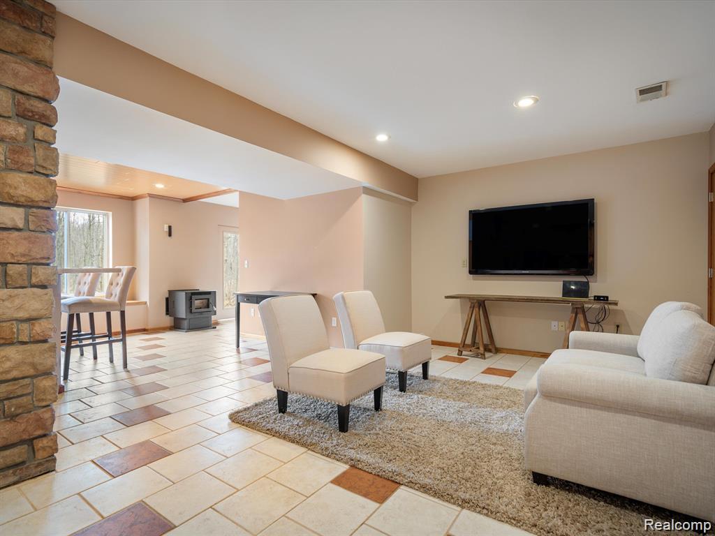 Ortonville Village, Michigan 48462, United States, 3 Bedrooms Bedrooms, ,3 BathroomsBathrooms,Residential,Active,212717