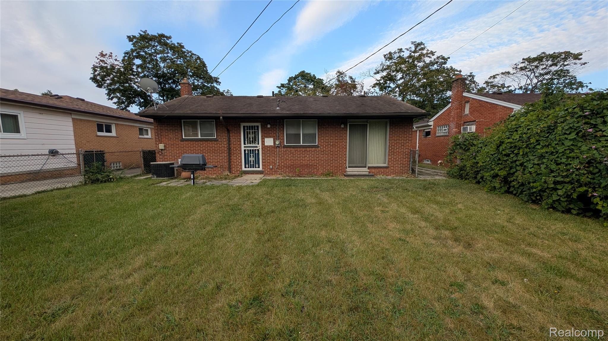 20298 Redfern Street