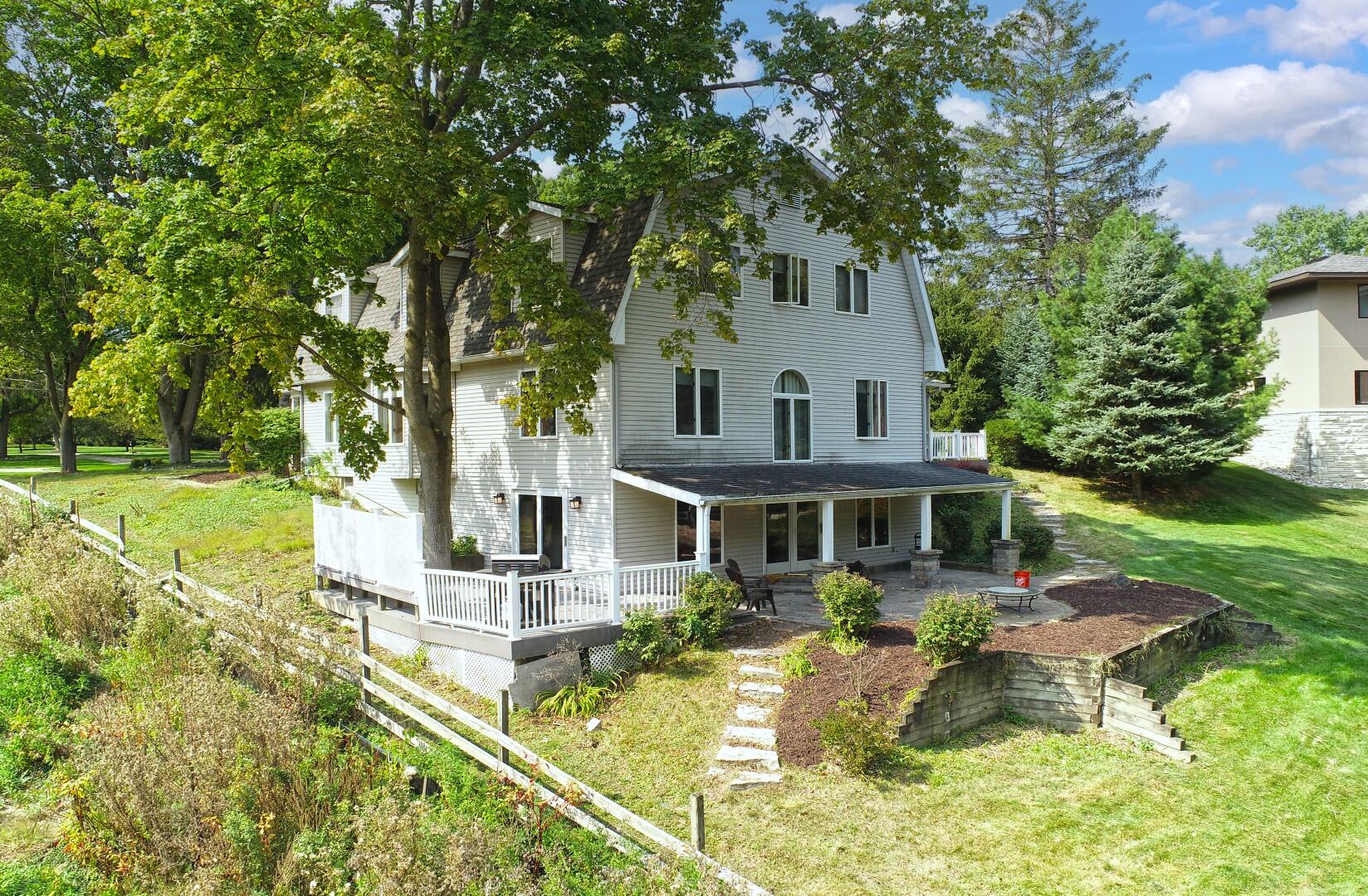 18760 Valencia Street