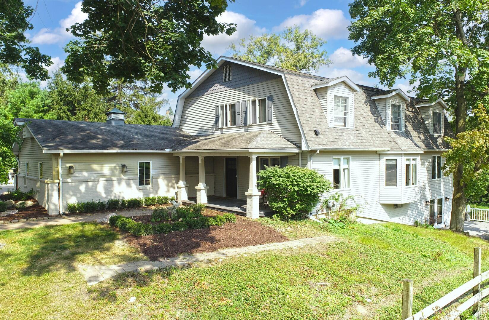 18760 Valencia Street