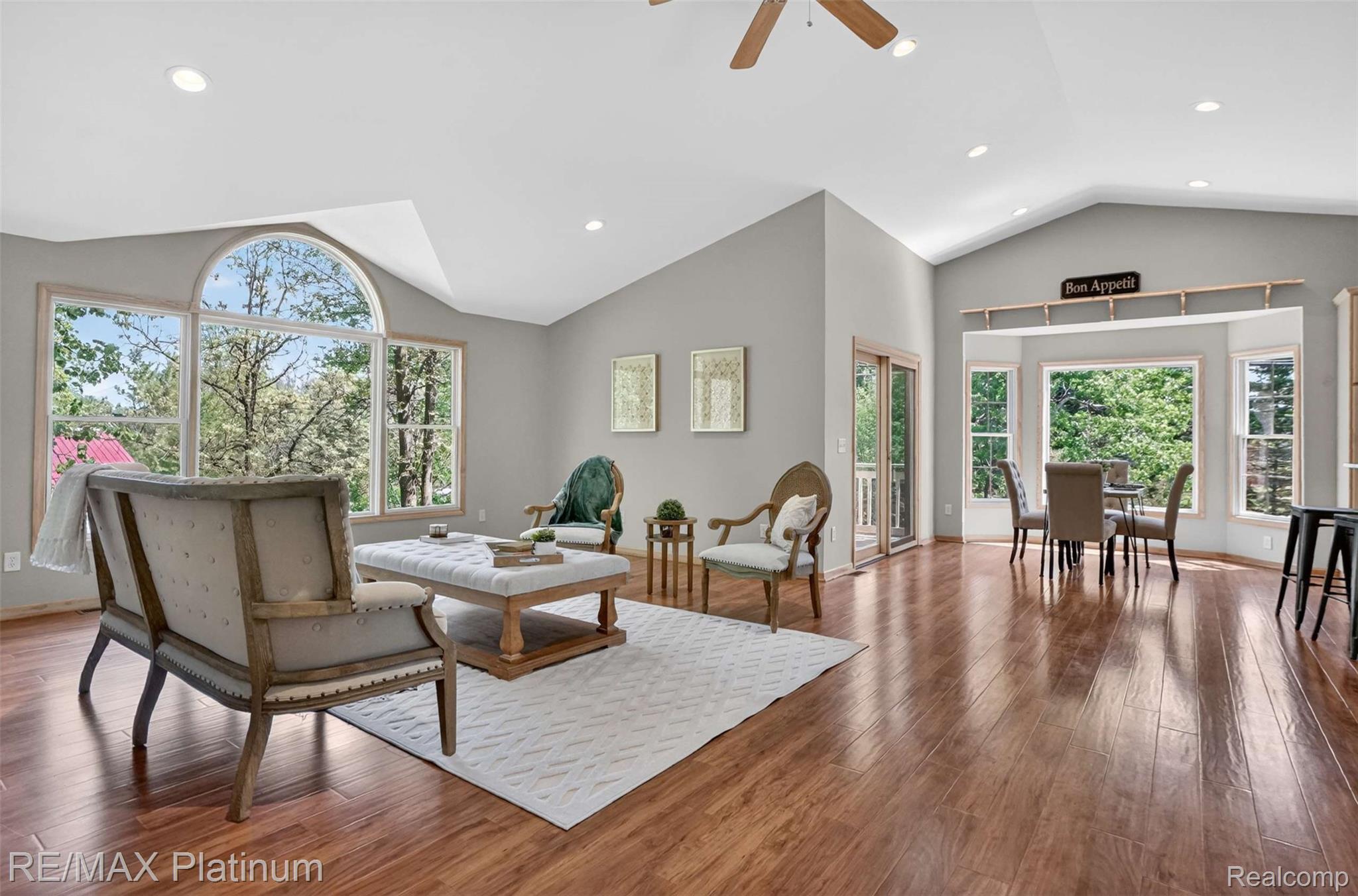 59360 Foxpointe Lane