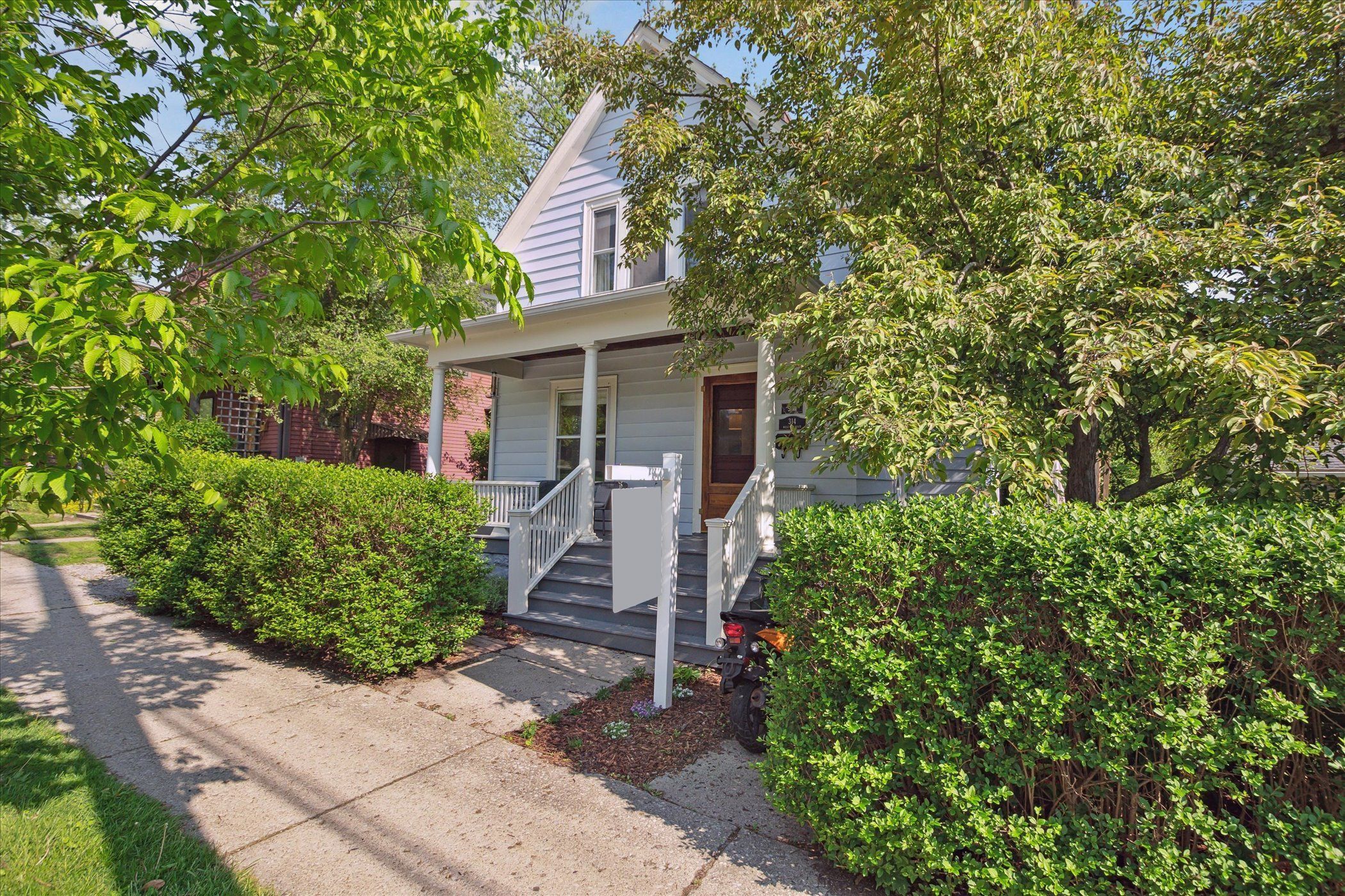 314 W MADISON Street