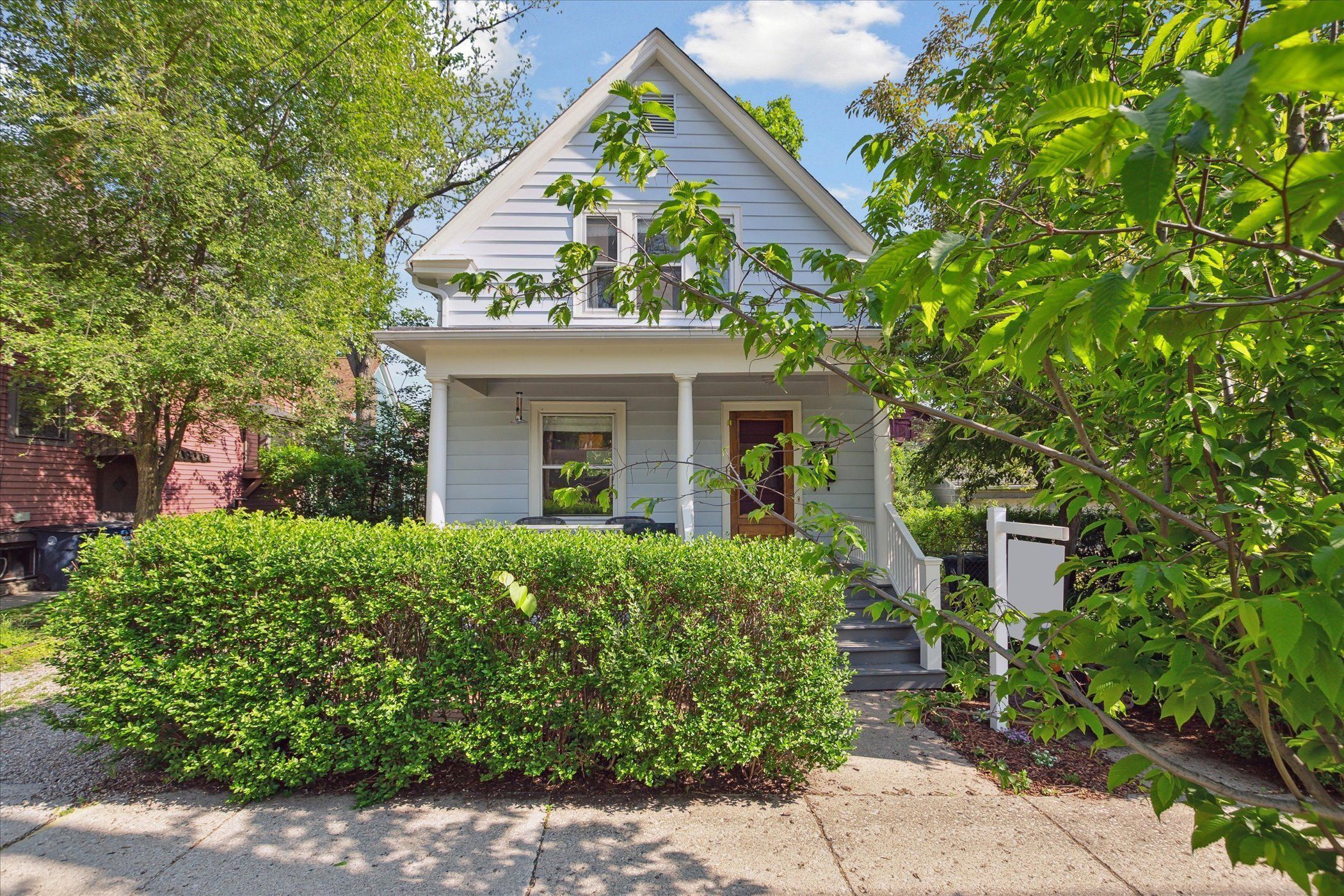 314 W MADISON Street