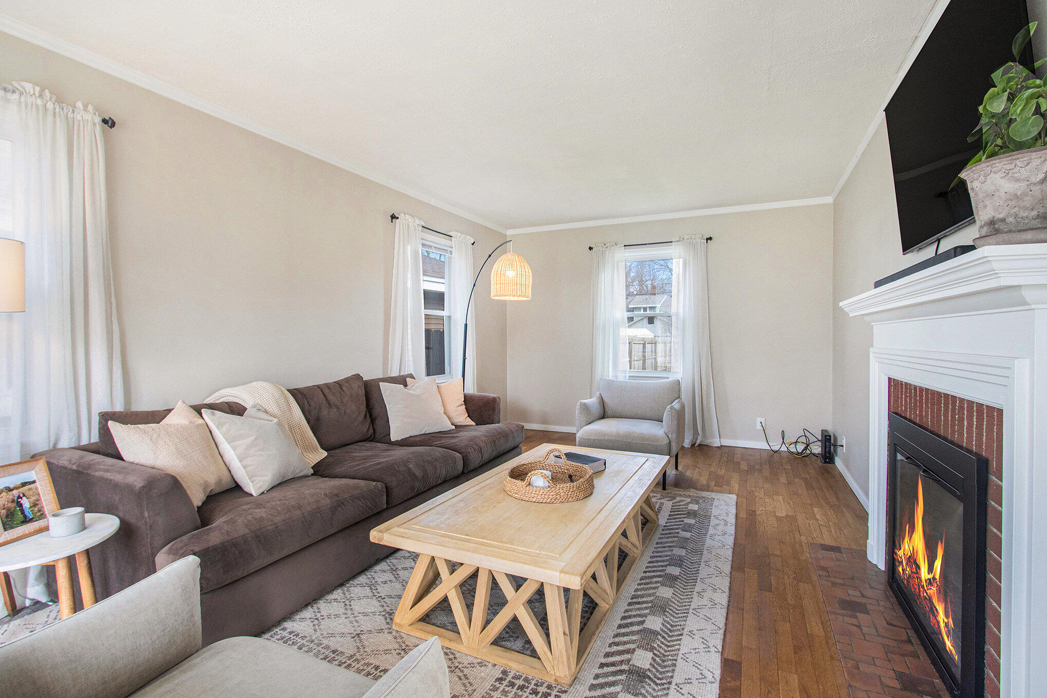 165 E 27th Street