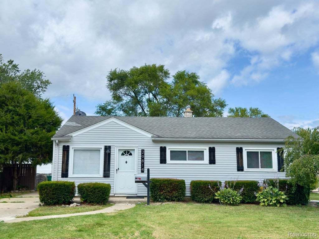 Photo of 29814 Dover Street, Garden City, MI 48135 (MLS # 20261071655)