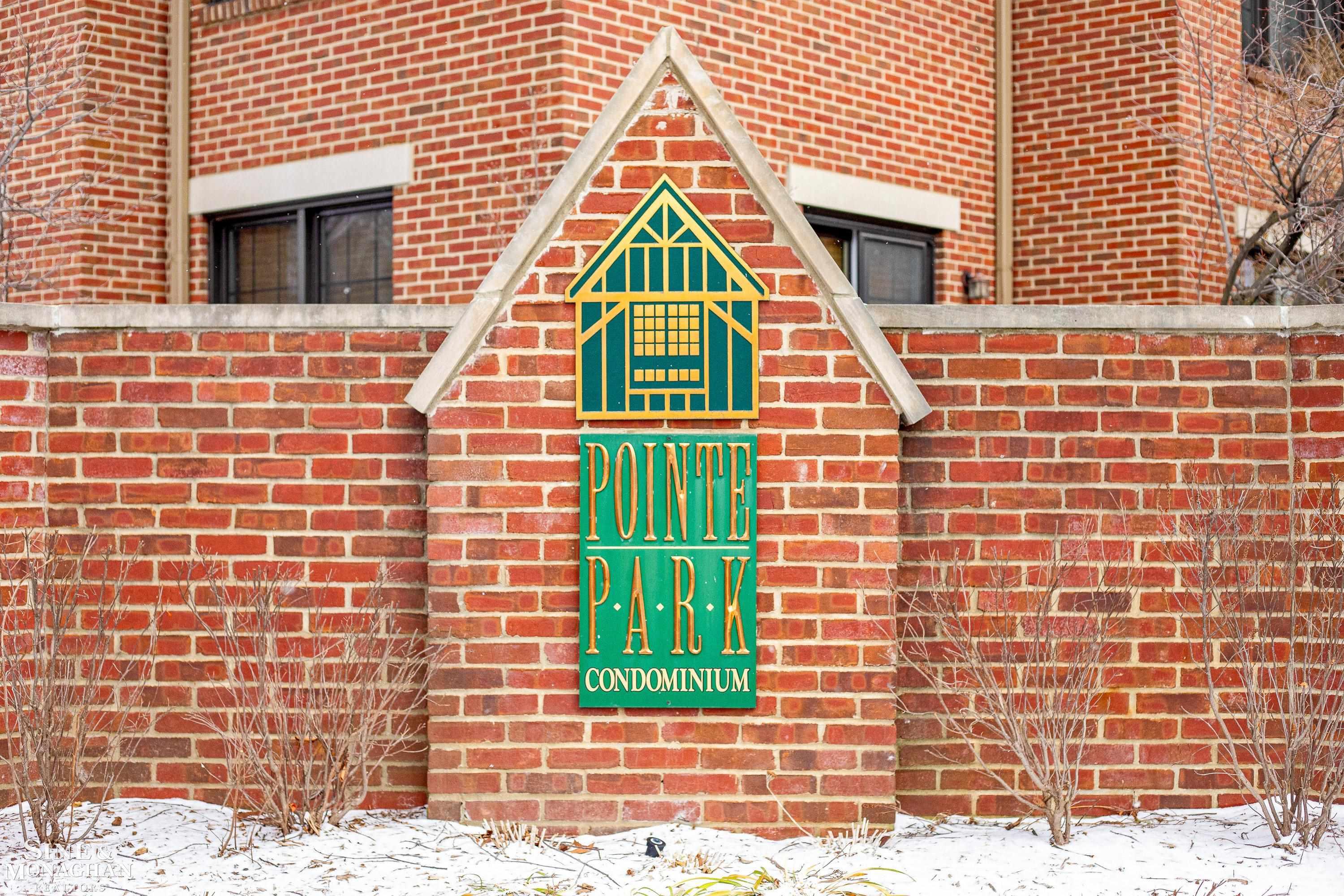 32 Pointe Park Place