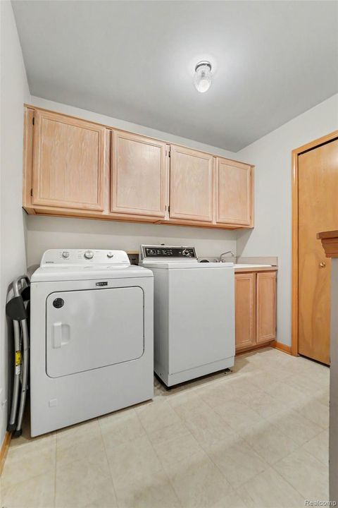 Tiny photo for 15811 Horseshoe Path Court, Clinton Charter Township, MI 48035 (MLS # 20261030616)