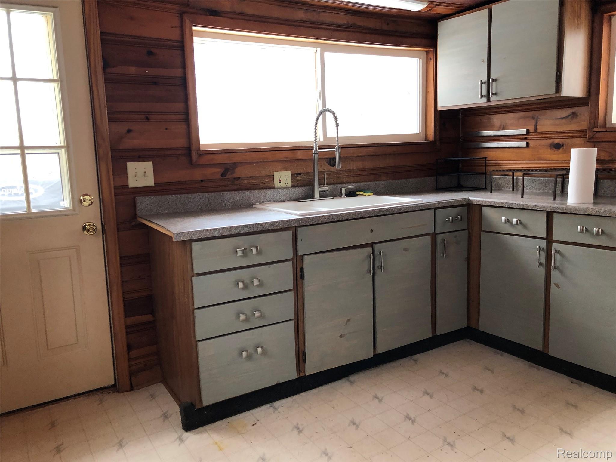 2005 Fairfield Avenue