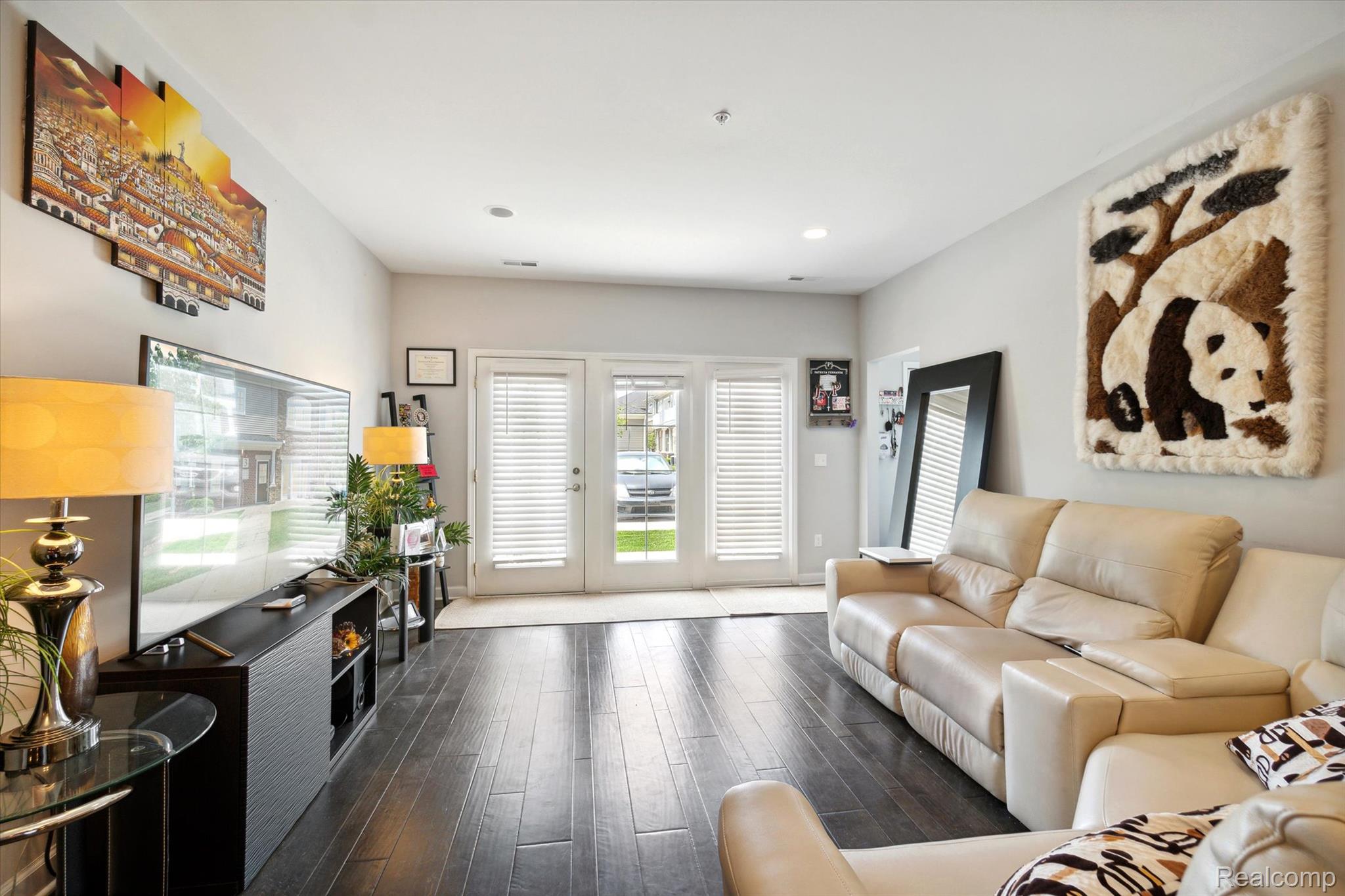 5662 Arbor Chase Drive