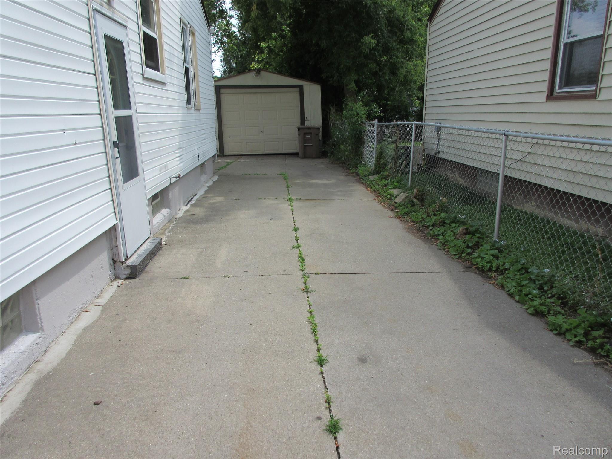 255 W Rutgers Avenue