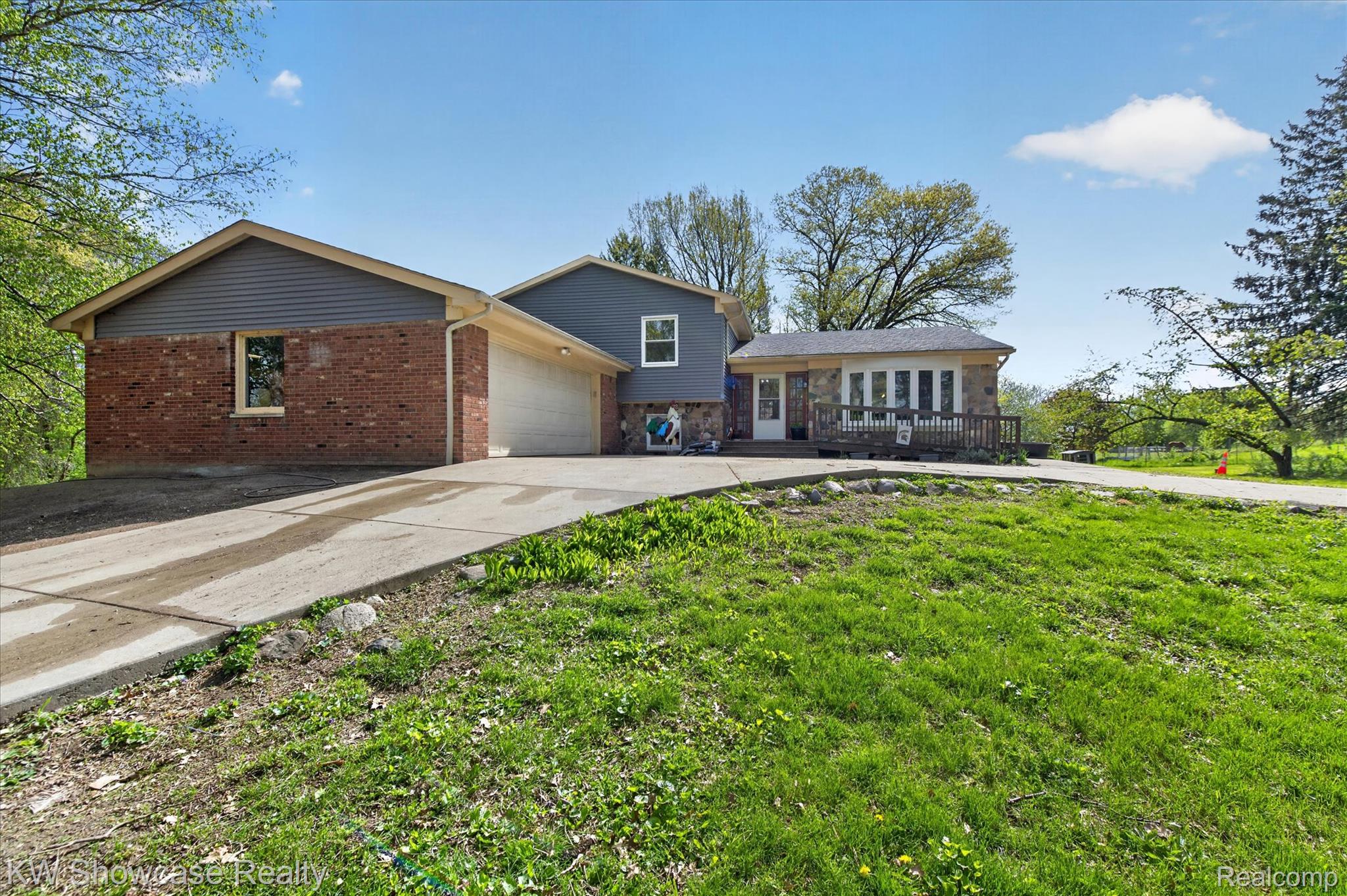 3201 S. Duck Lake Road