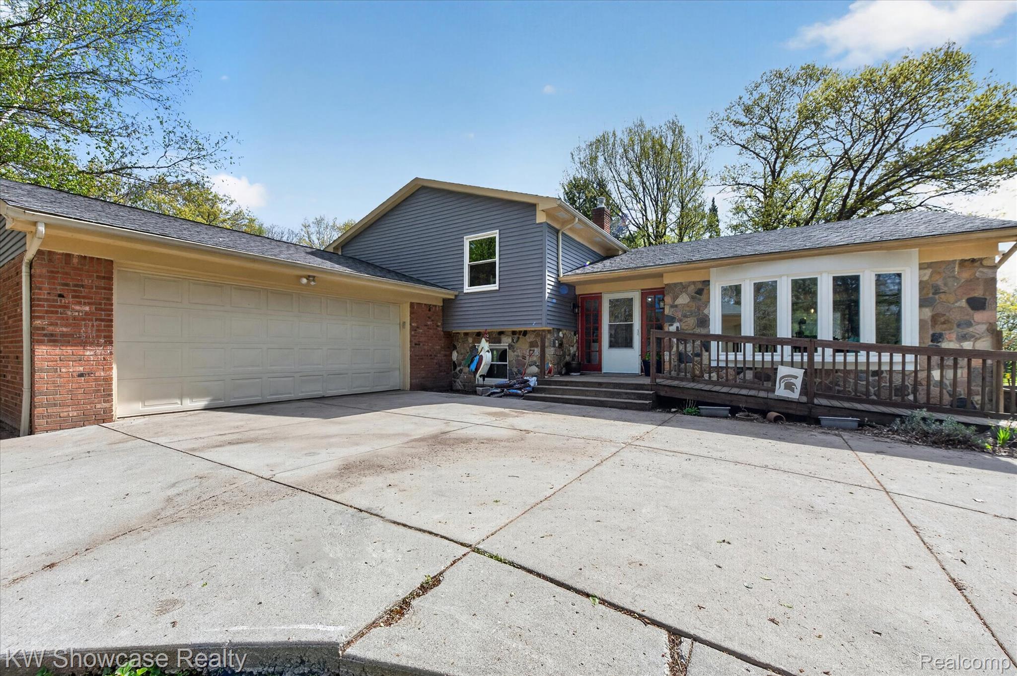 3201 S. Duck Lake Road