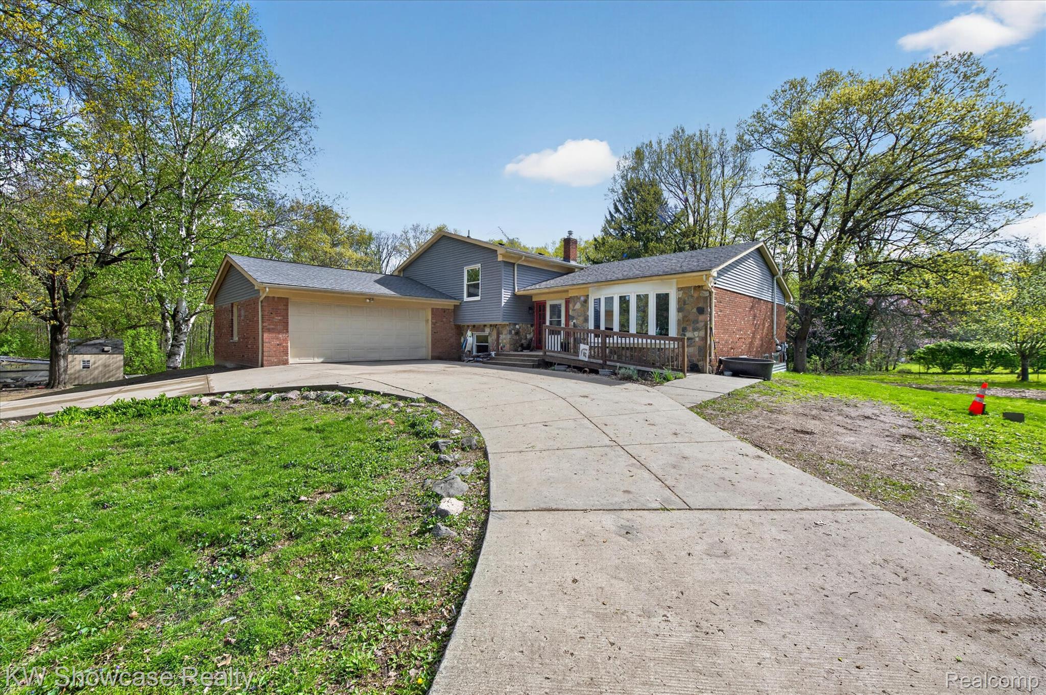 3201 S. Duck Lake Road