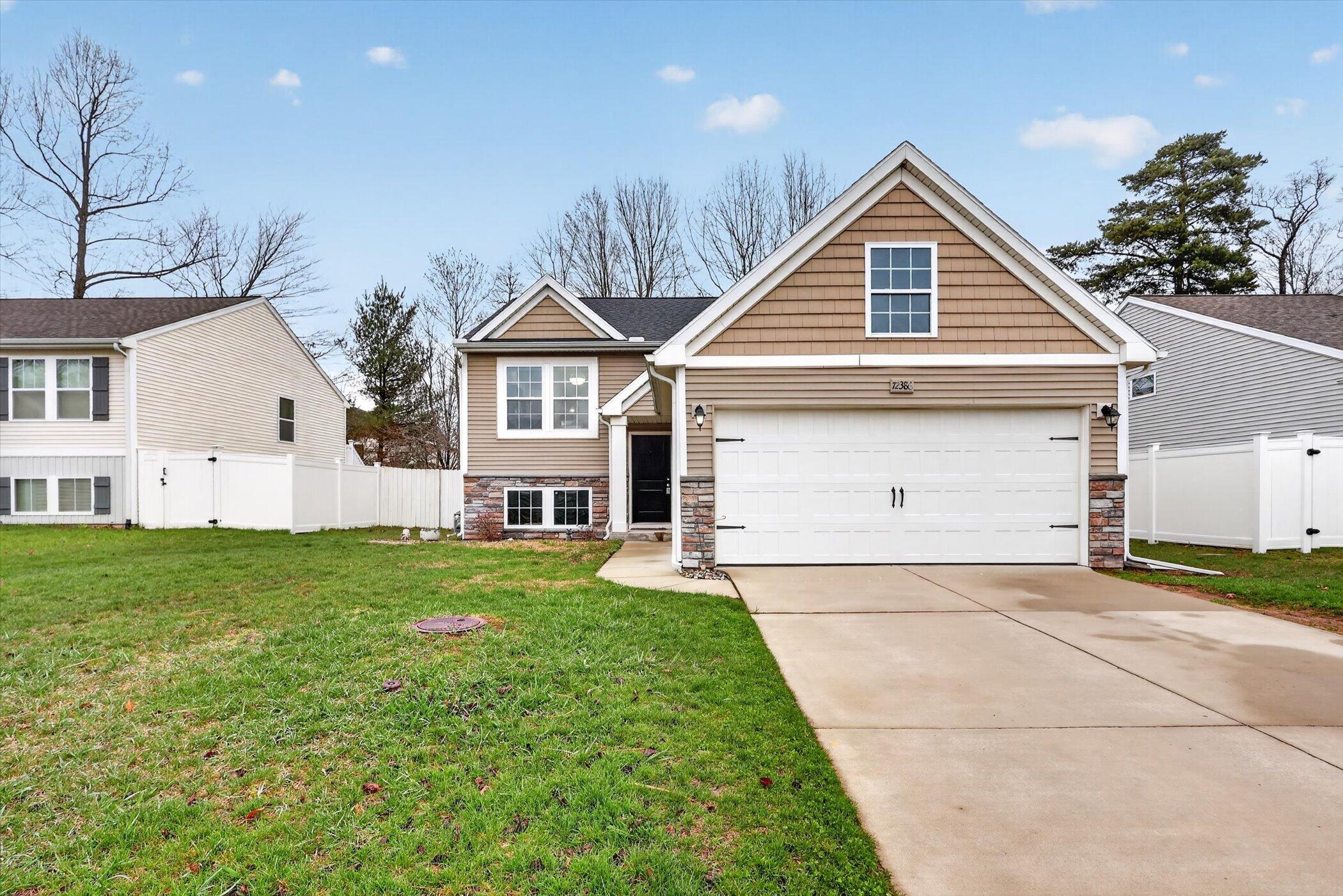 72386 Beacon Court