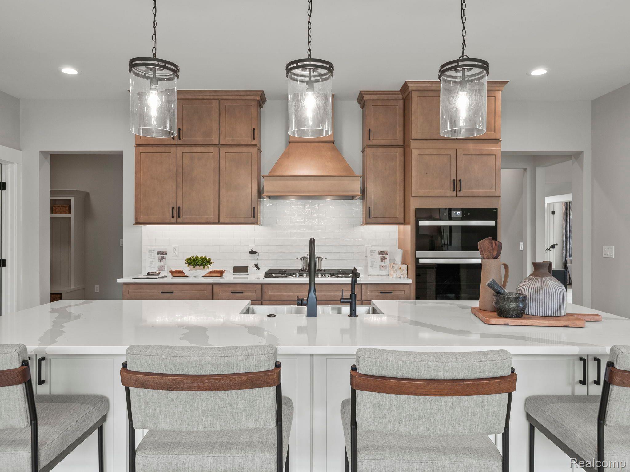4481 FARM VIEW Drive