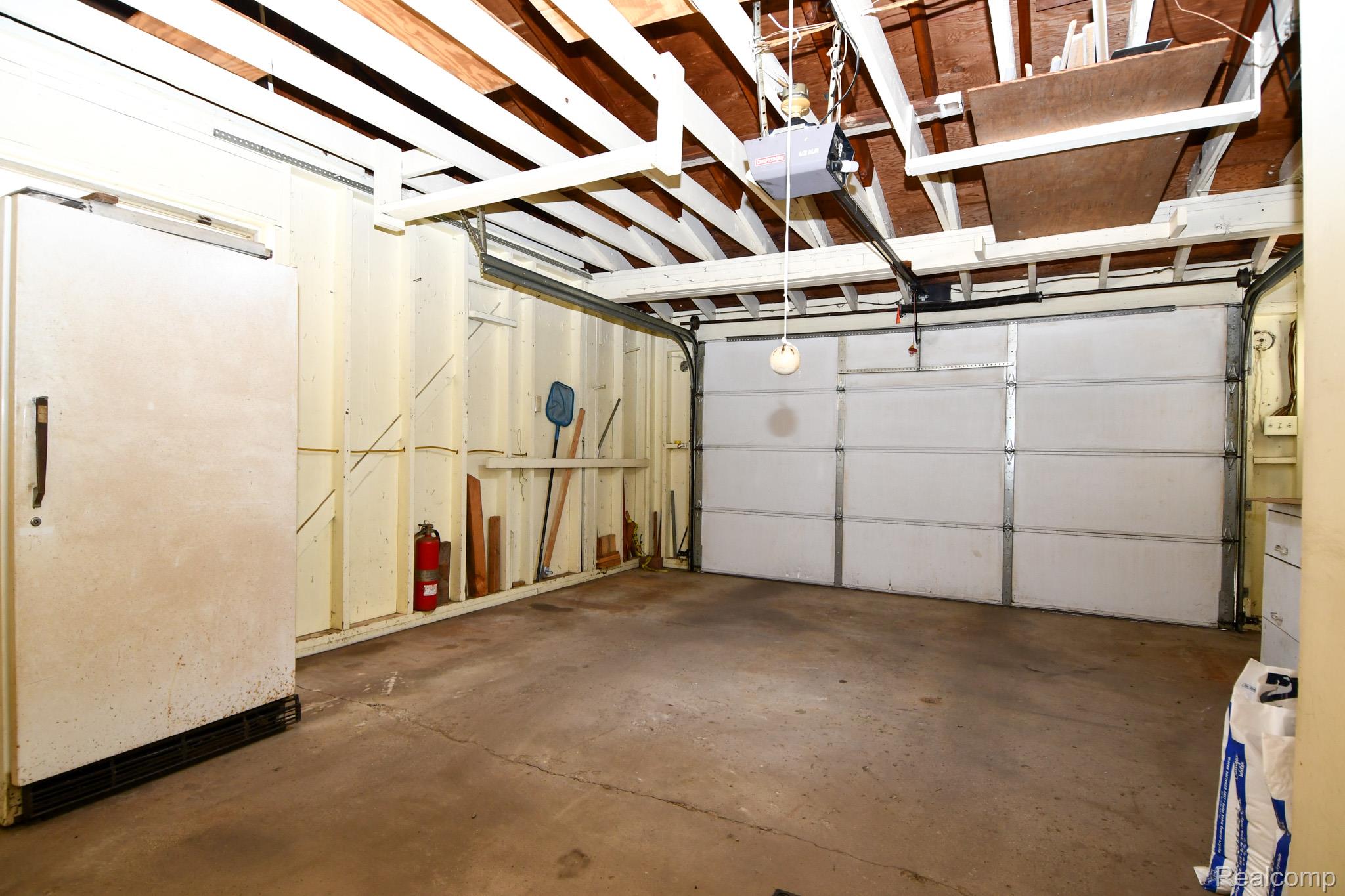 Genesee Charter Township, Michigan 48506, United States, 3 Bedrooms Bedrooms, ,2 BathroomsBathrooms,Residential,Active,210384