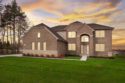 A home in TroyCity_Oakland