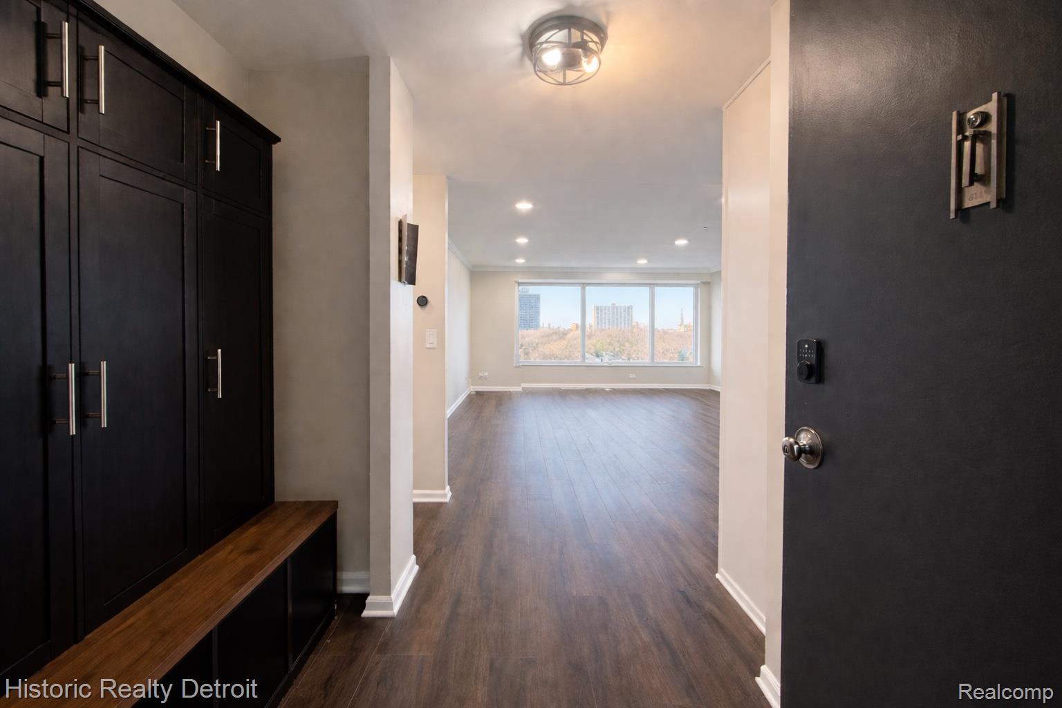 1300 E Lafayette Street 611