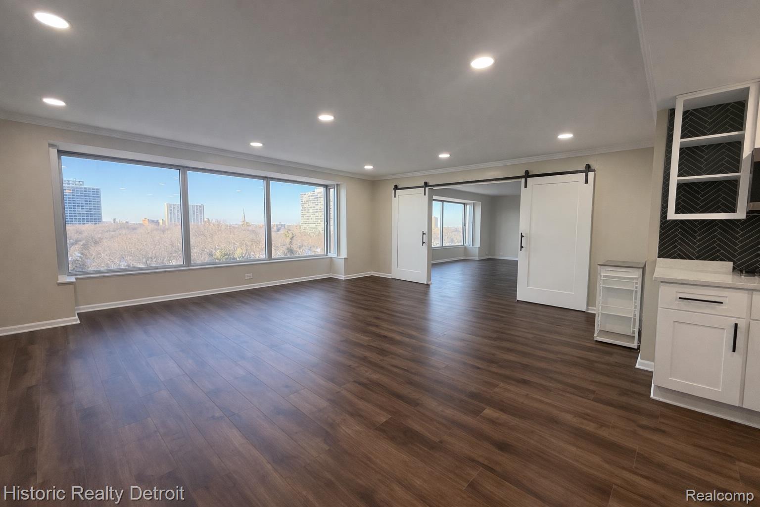 1300 E Lafayette Street 611