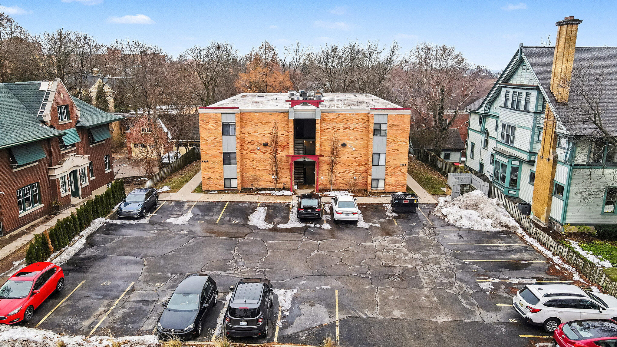 460 E Fulton Street E 2