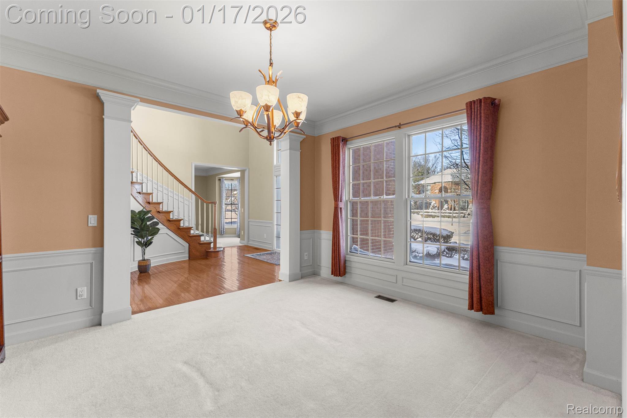 44570 White Pine Circle W