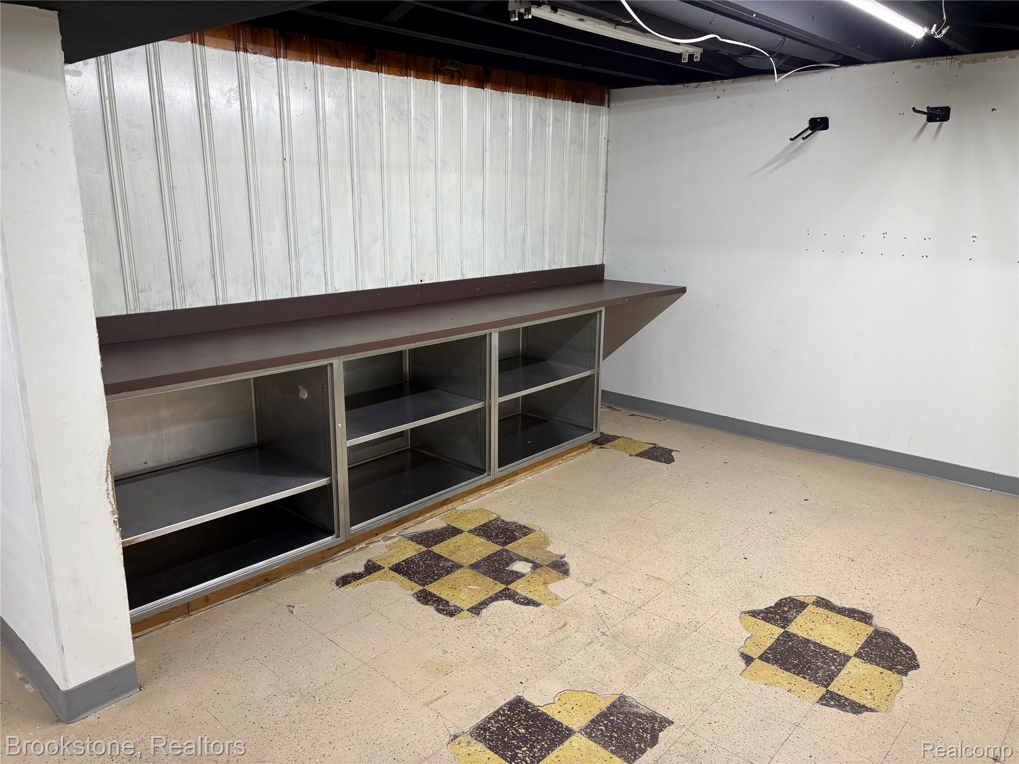 20020 Shady Lane Avenue