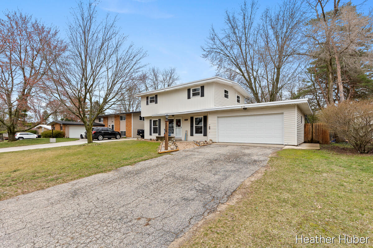 8314 Peachtree Avenue NE