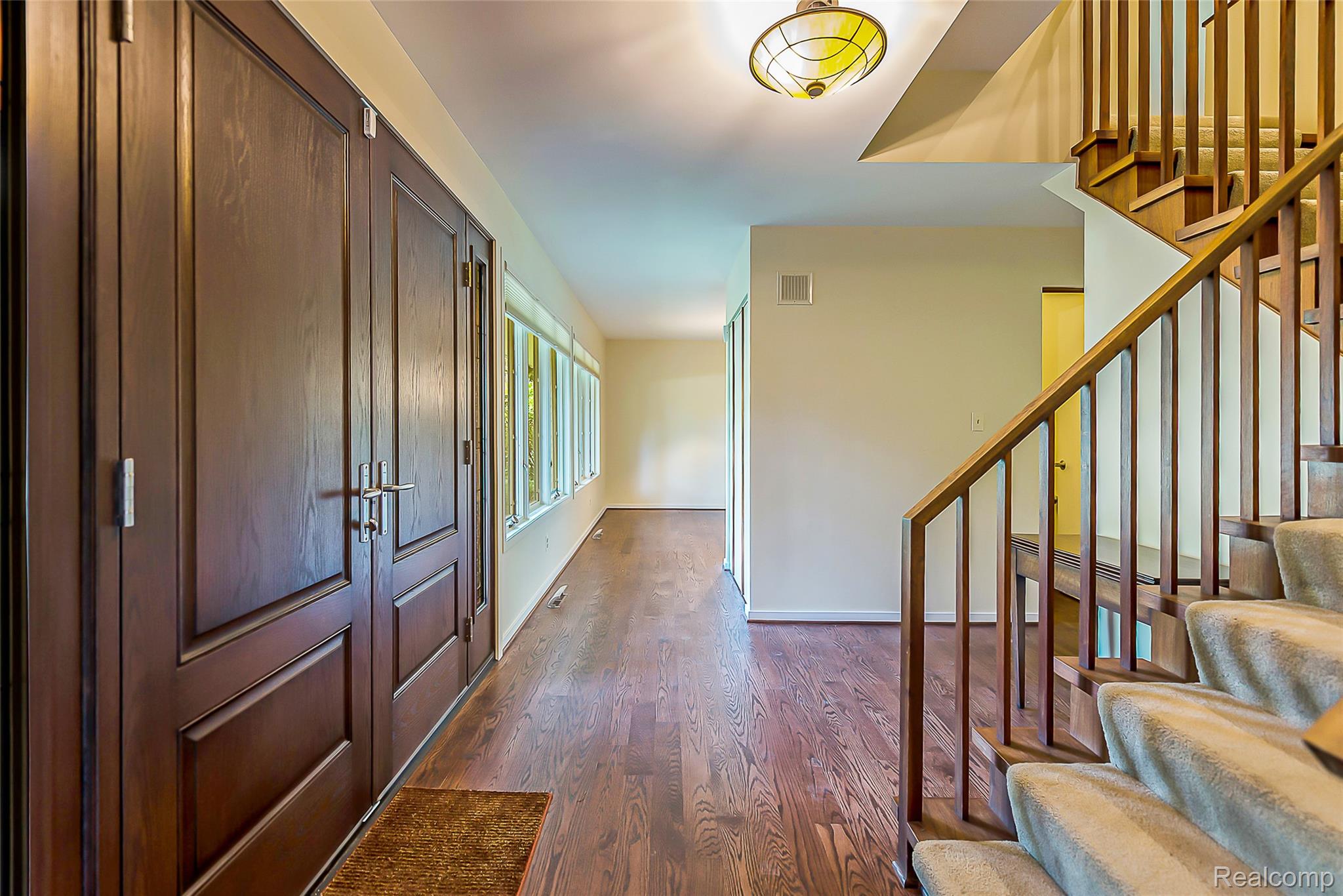 581 Woodway Court
