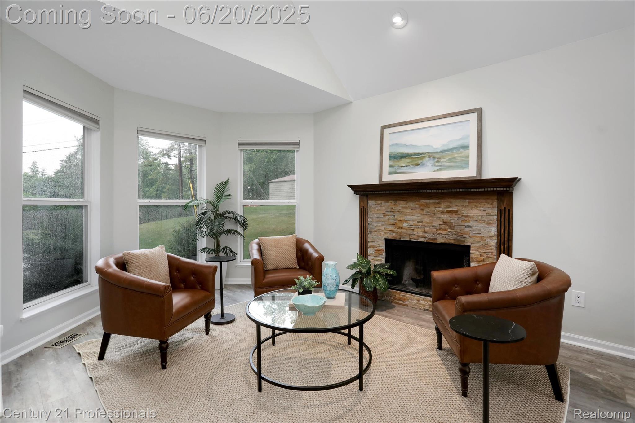1052 Maple Heights Drive