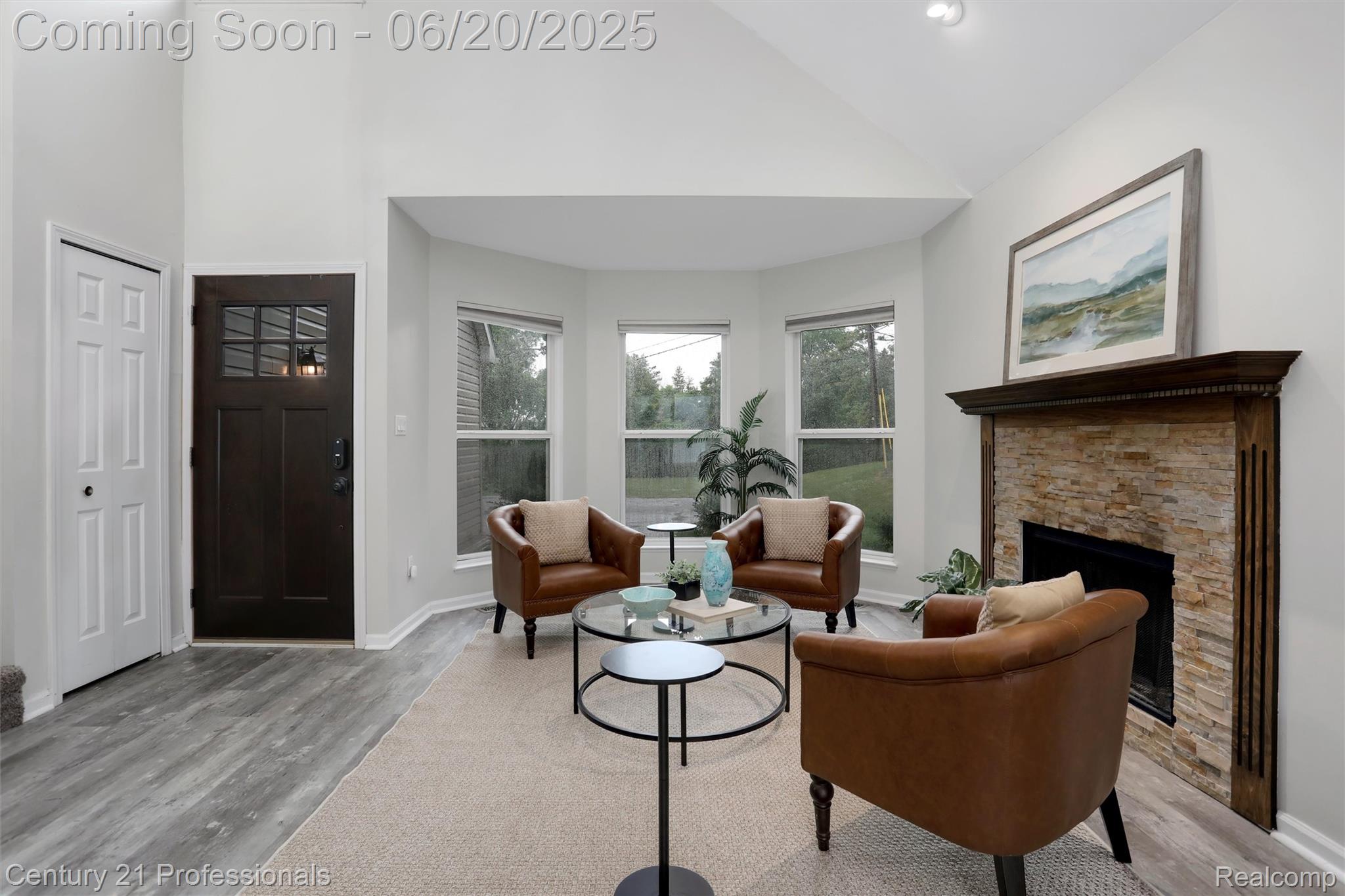 1052 Maple Heights Drive