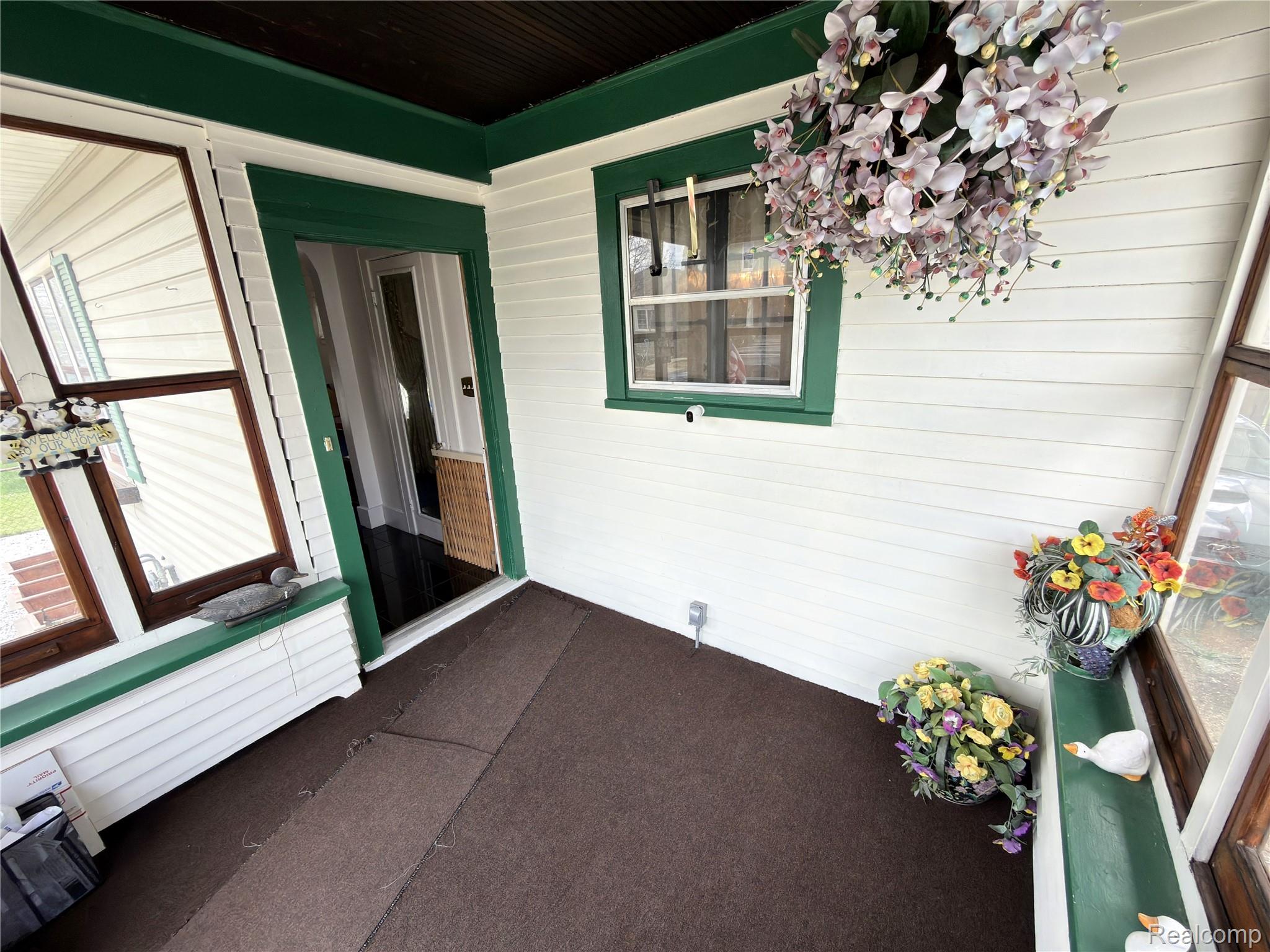 52 Maple Street
