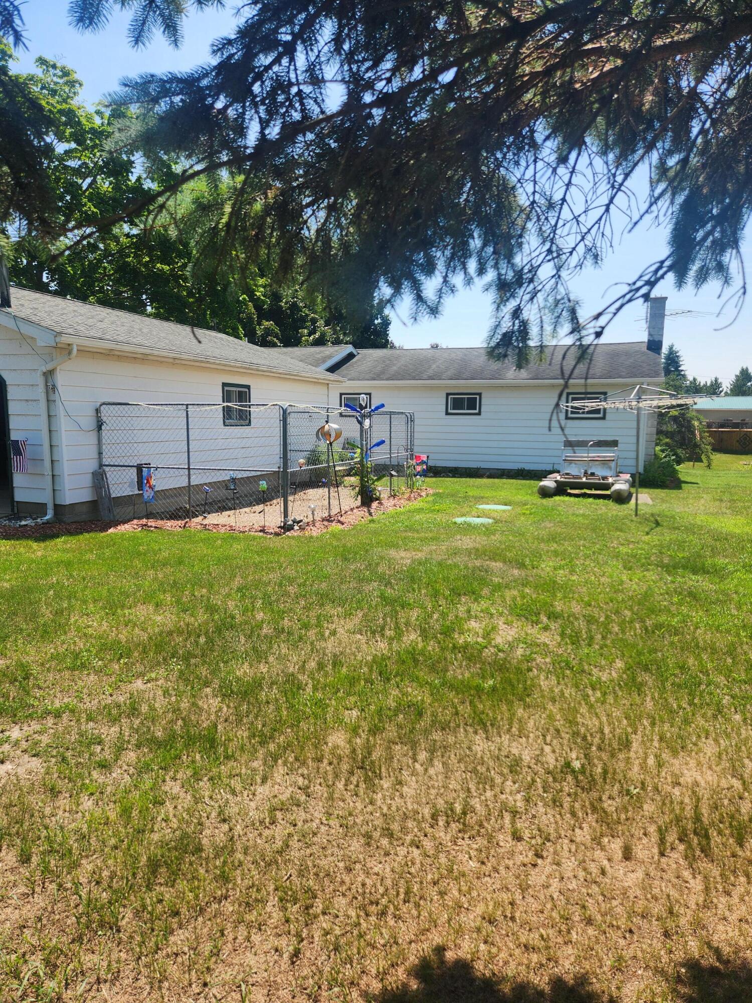 3838 Pine Trail