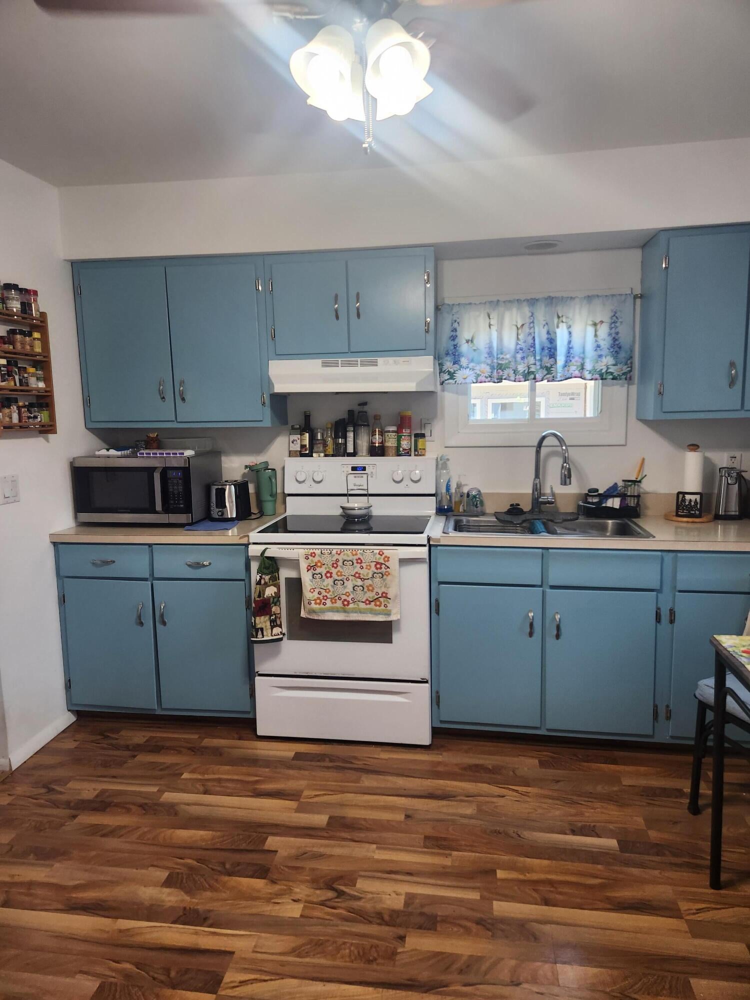 3838 Pine Trail