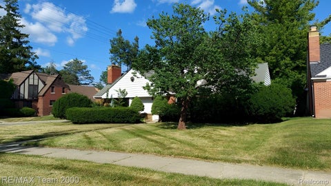 Tiny photo for 161 Ottawa Drive, Pontiac City, MI 48341 (MLS # 20261060103)