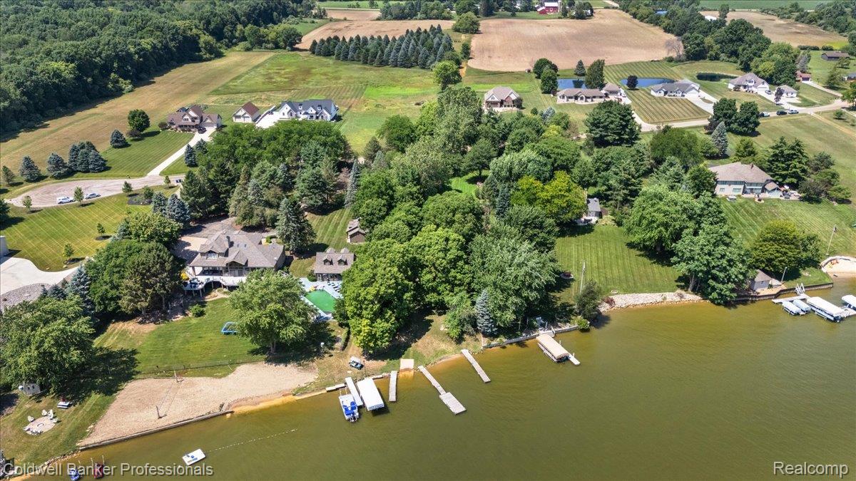 5554 Sandy Lane