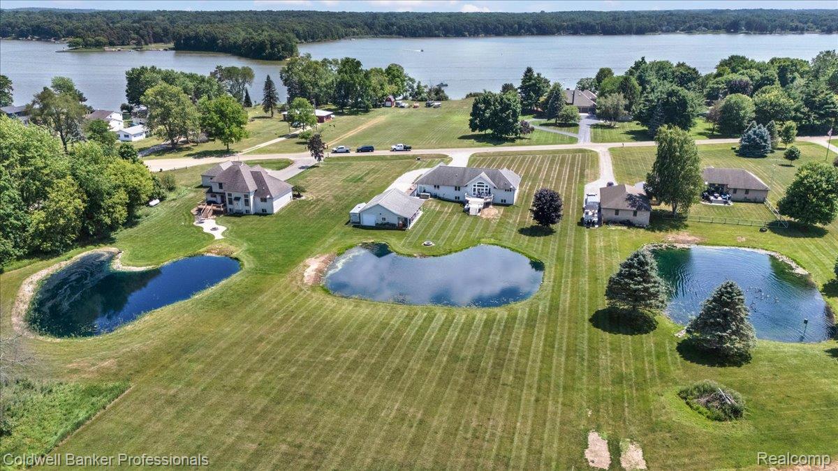 5554 Sandy Lane