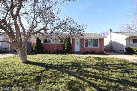 830 Denice Street Westland City MI 48186