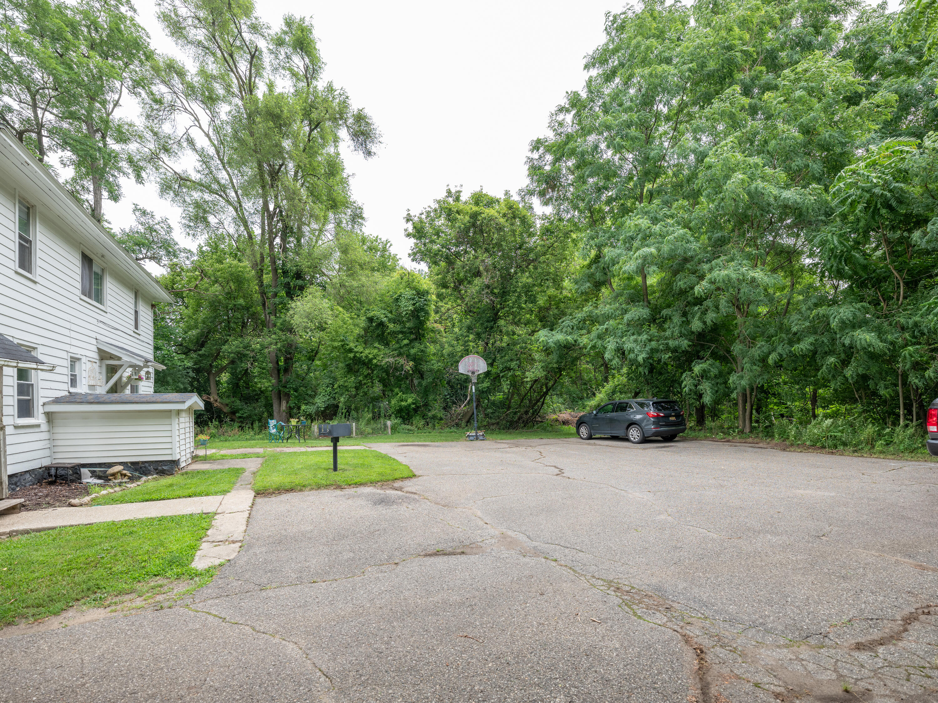 1620 Riverview Drive