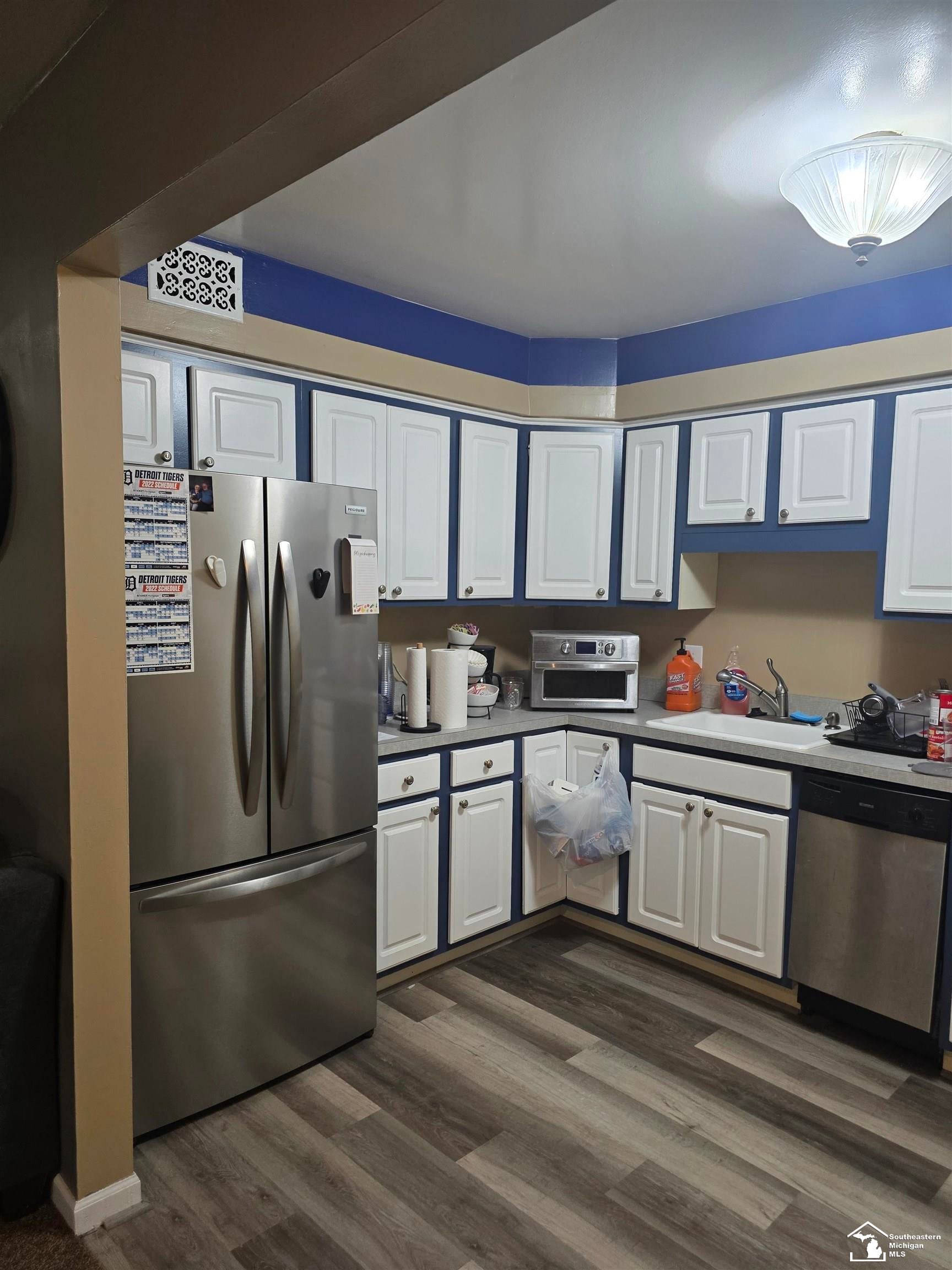 16034 Holz Drive