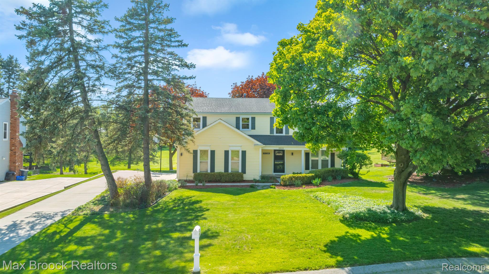 5522 BEAUCHAMP