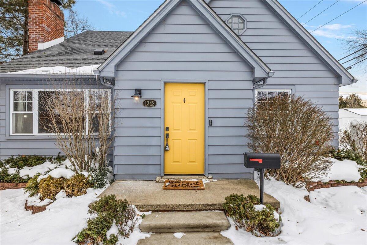 1342 Junction Street