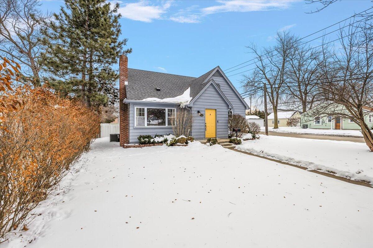 1342 Junction Street