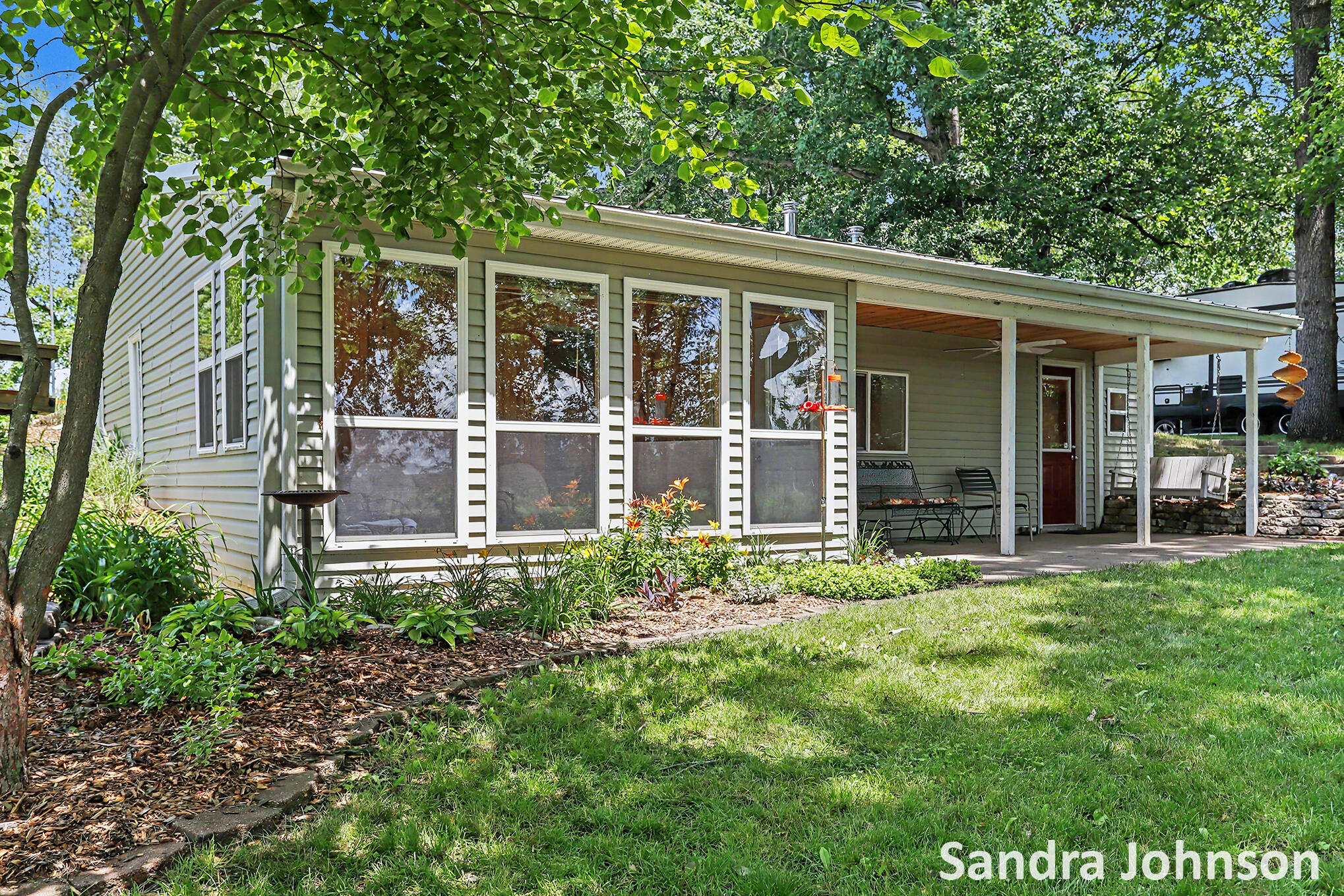 6180 Rook Road