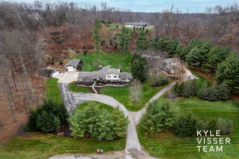 589 Grand River Drive NE Ada Township Kent MI 49301