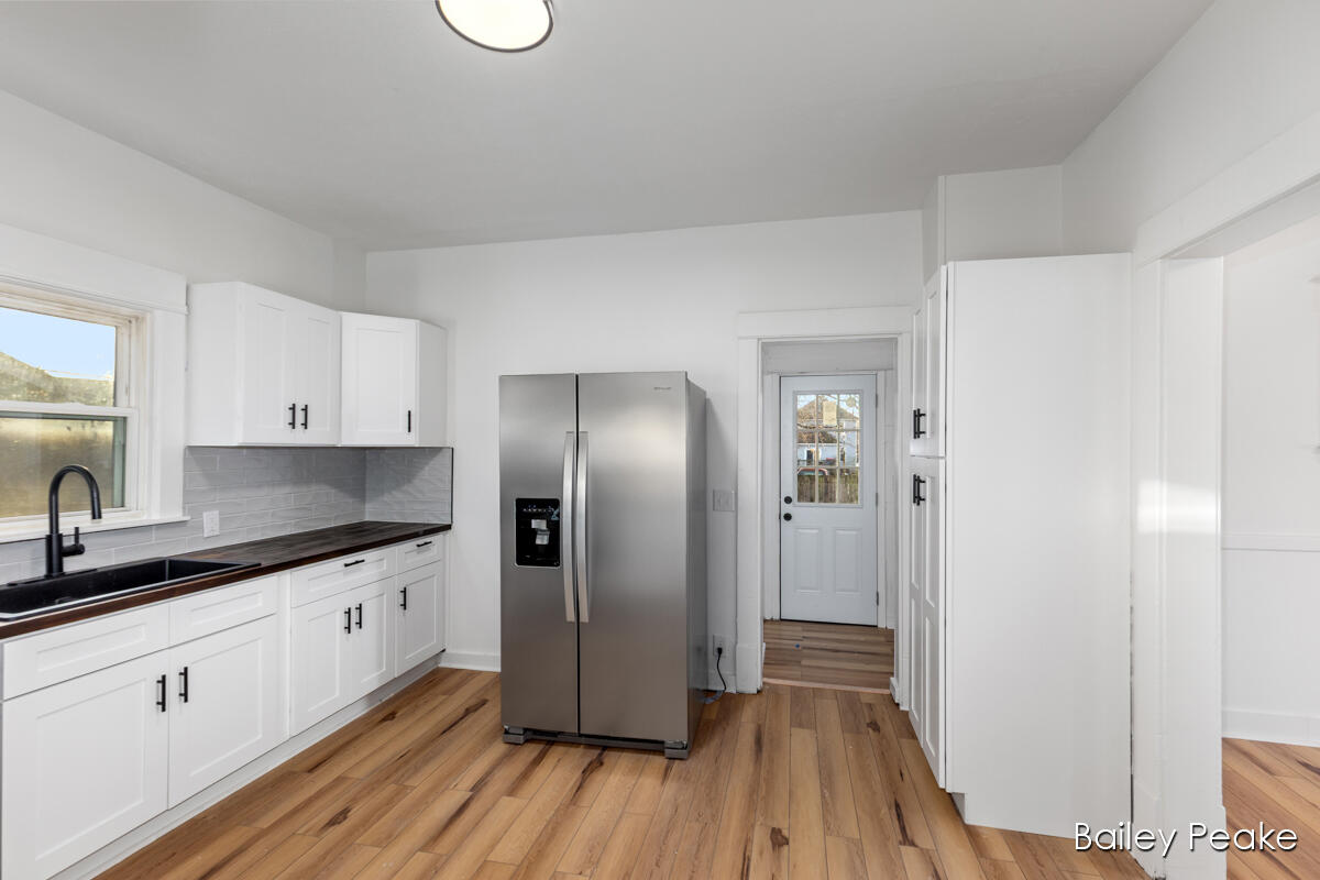 912 Hancock Street SE