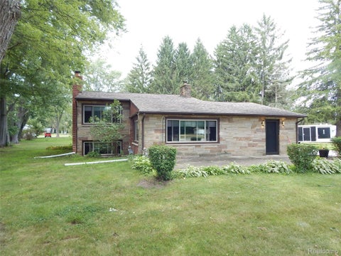 Photo for 4006 N River Road Road